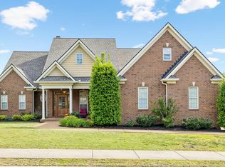 1067 Gadwall Cir, Hendersonville, TN 37075