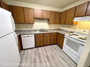 734 Mansfield Ct, Hartland, WI 53029