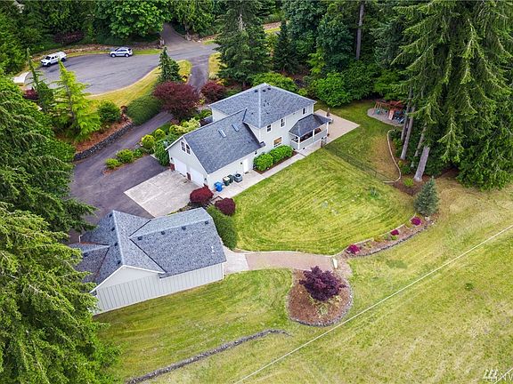 2nd image of 6920 74th Ave SE
