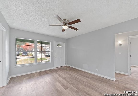 3rd image of 710 JOHN ADAMS DR