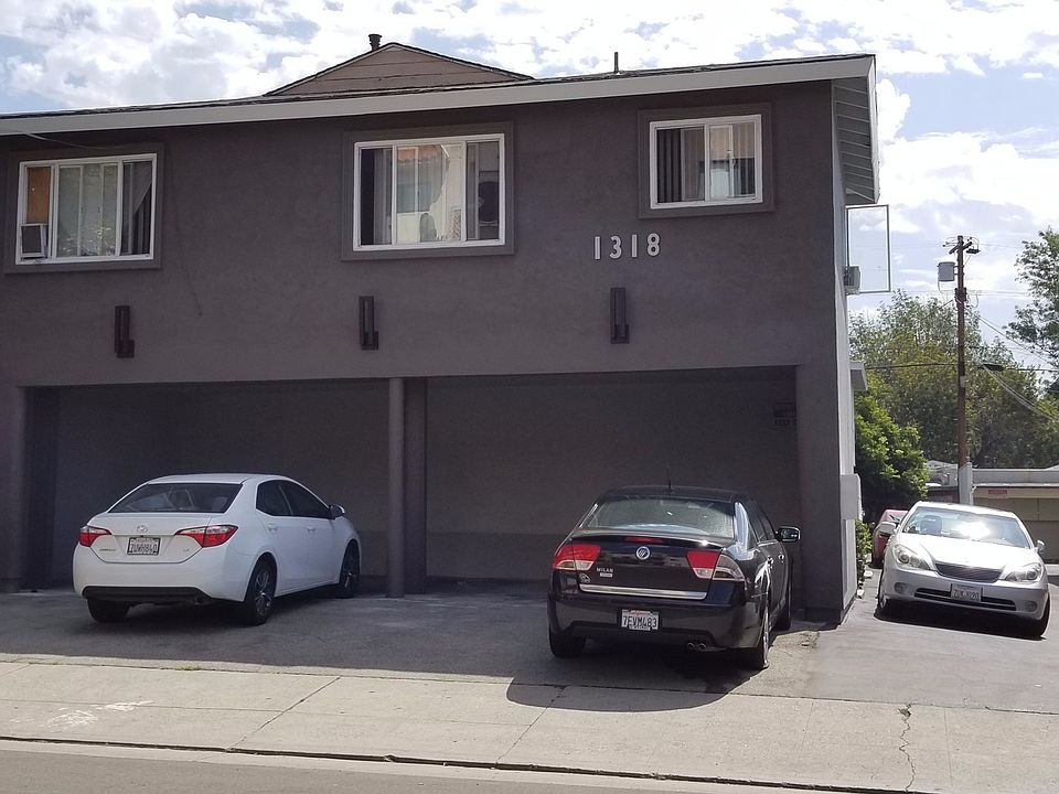 1st image of 1318 N Las Palmas Ave APT 4