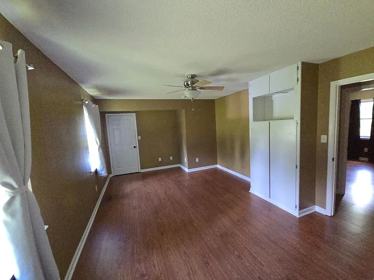 285 County Road 1387 — Photo 6