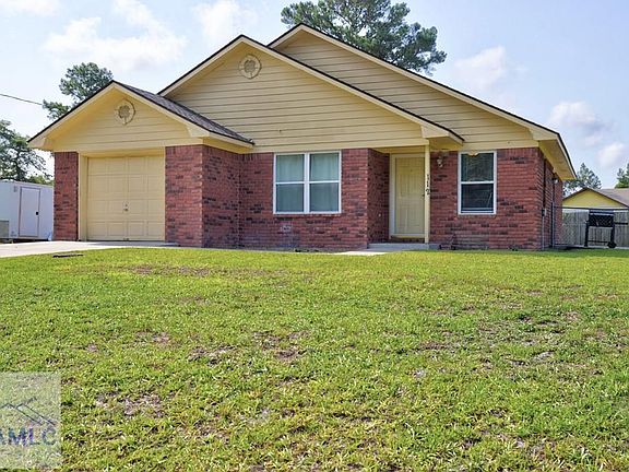 3rd image of 112 NE Shayna Dr
