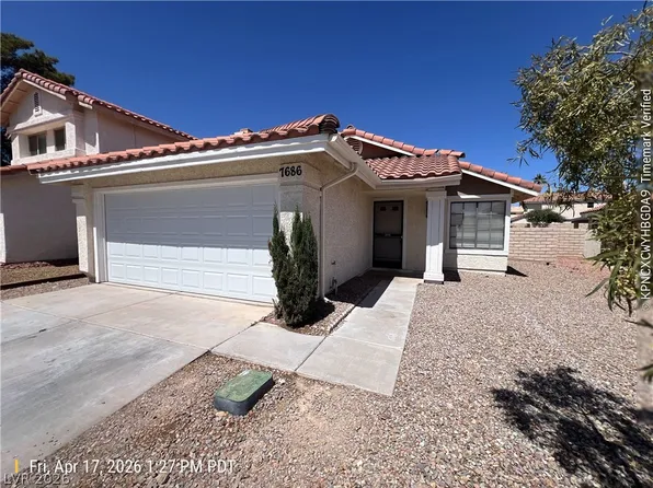 7686 Isley Ave, Spring Valley, NV 89147