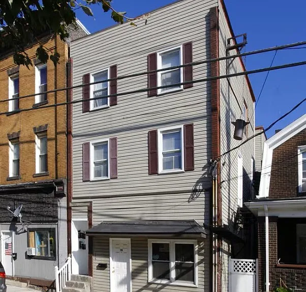 305 Bessemer Ave #3B — Photo 1