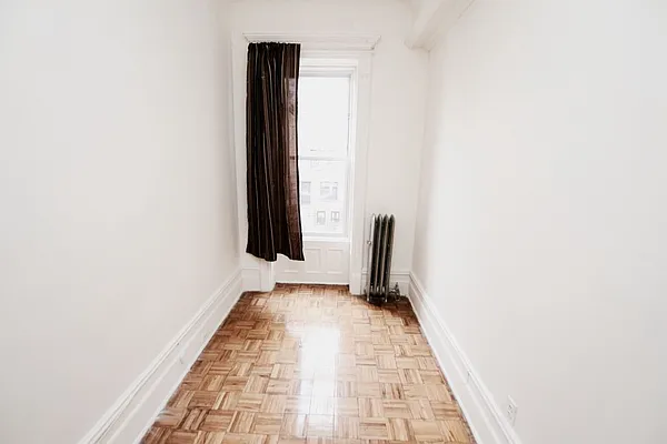 Rented by J. Francois and Associates | media 22