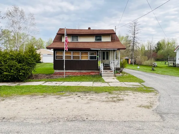 527 Duncan Ave, Cheboygan, MI 49721