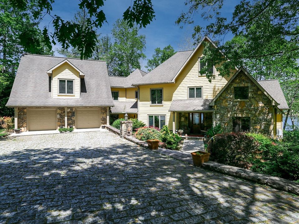 1st image of 1688 Stonecrest Cir