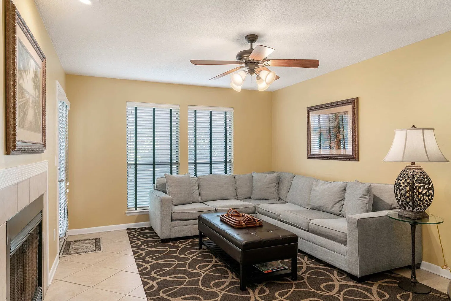 2 bed, 2.0 bath, 1399 sqft, $3,634 — Photo 3
