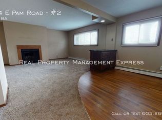 1204 E Pam Rd APT 2, Sioux Falls, SD 57105