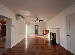 10345 Jardine Ave #B, Sunland, CA 91040