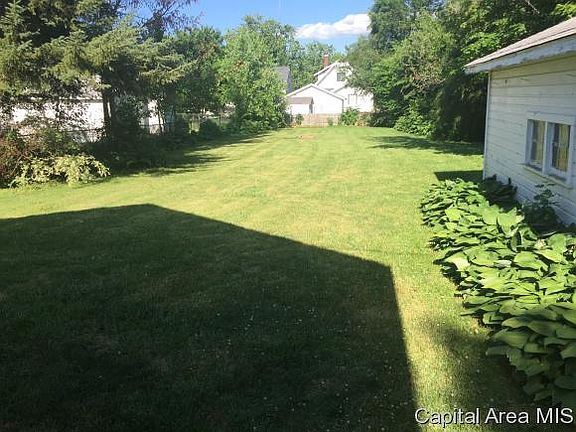 5th image of 445 S Whitesboro St