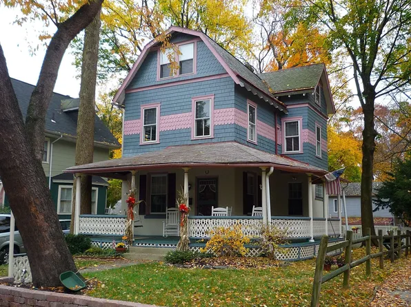 64 W Greenwood Ave, Lansdowne, PA 19050