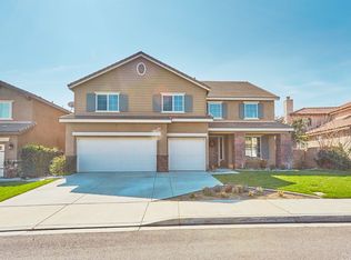 18045 Tanzanite Rd, San Bernardino, CA 92407