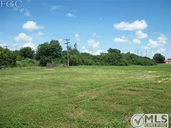 864 Thatcher Blvd, Moore Haven, FL 33471