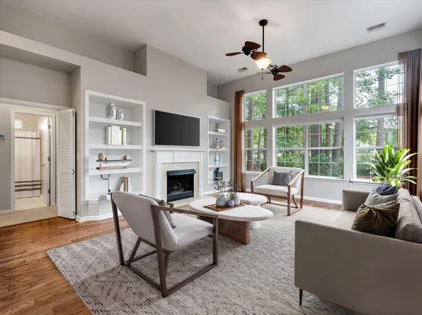 534 Pointe Of Oaks Rd, Summerville, SC 29485