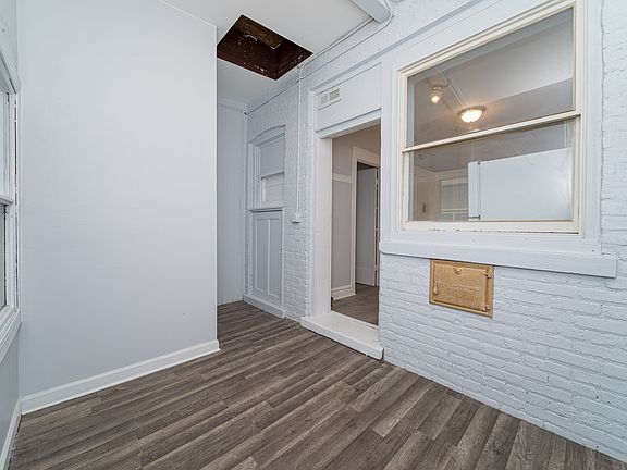 5th image of 3135 N Cicero Ave APT 3
