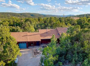 6 Oak Pl, Cedar Crest, NM 87008