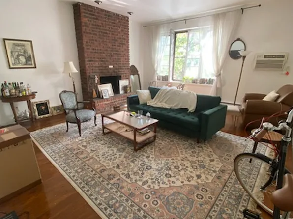 1901 Sansom St APT 4, Phila, PA 19103