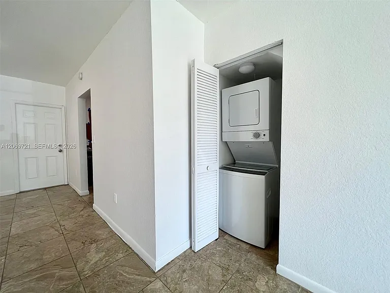 8460 NW 4th Ct #8460 — Photo 4