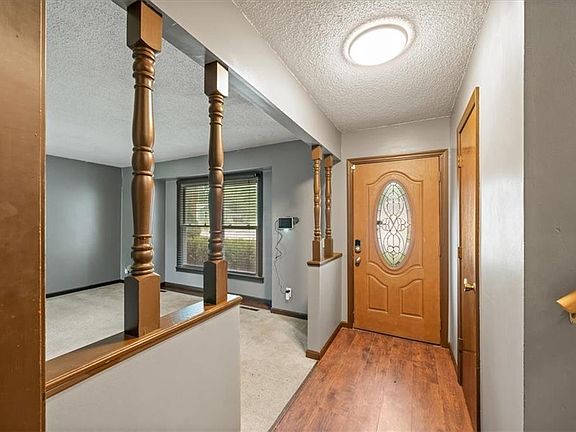 5th image of 625 N Stevenson St