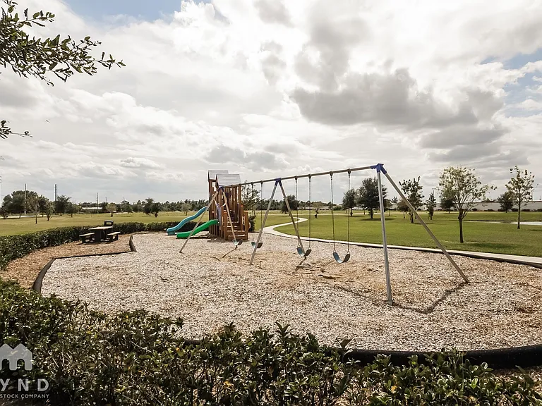 1866 Green Dragon Dr — Photo 17