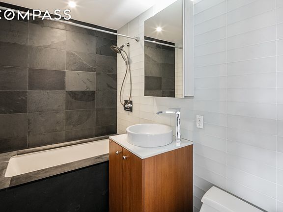 3rd image of 421 E 13th St #6L