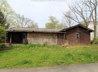 329 Beechwood Rd, Ona, WV 25545