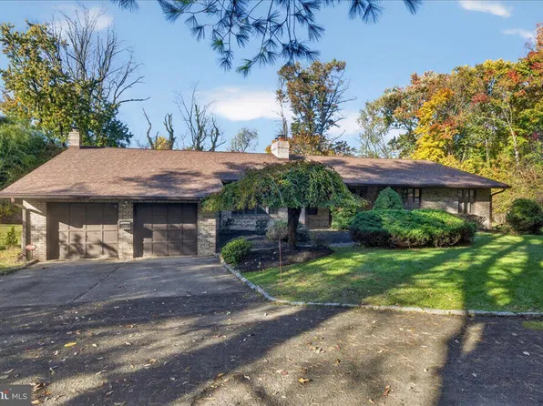 205 W Watson Ave, Langhorne, PA 19047