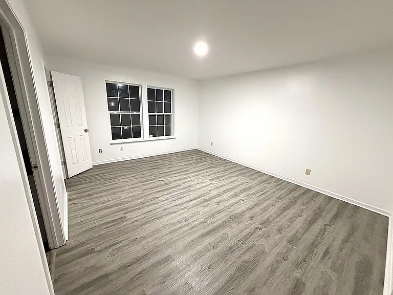 10882 Emery Dr — Photo 8