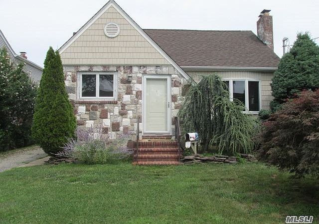 1st image of 2615 Beltagh Ave