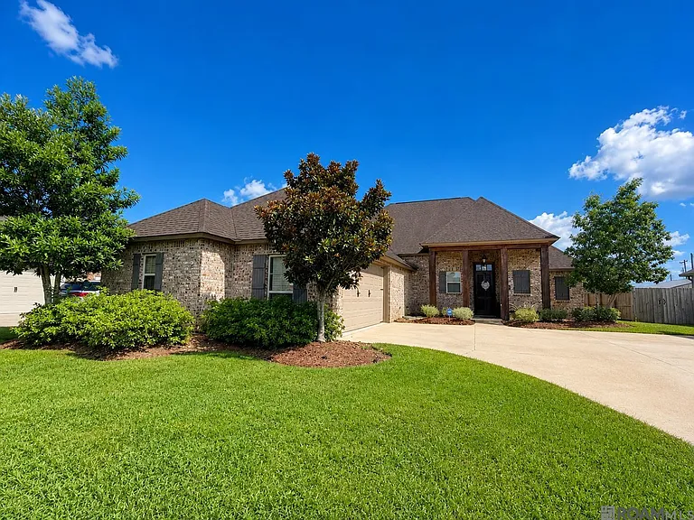 41035 Talonwood Dr — Photo 1