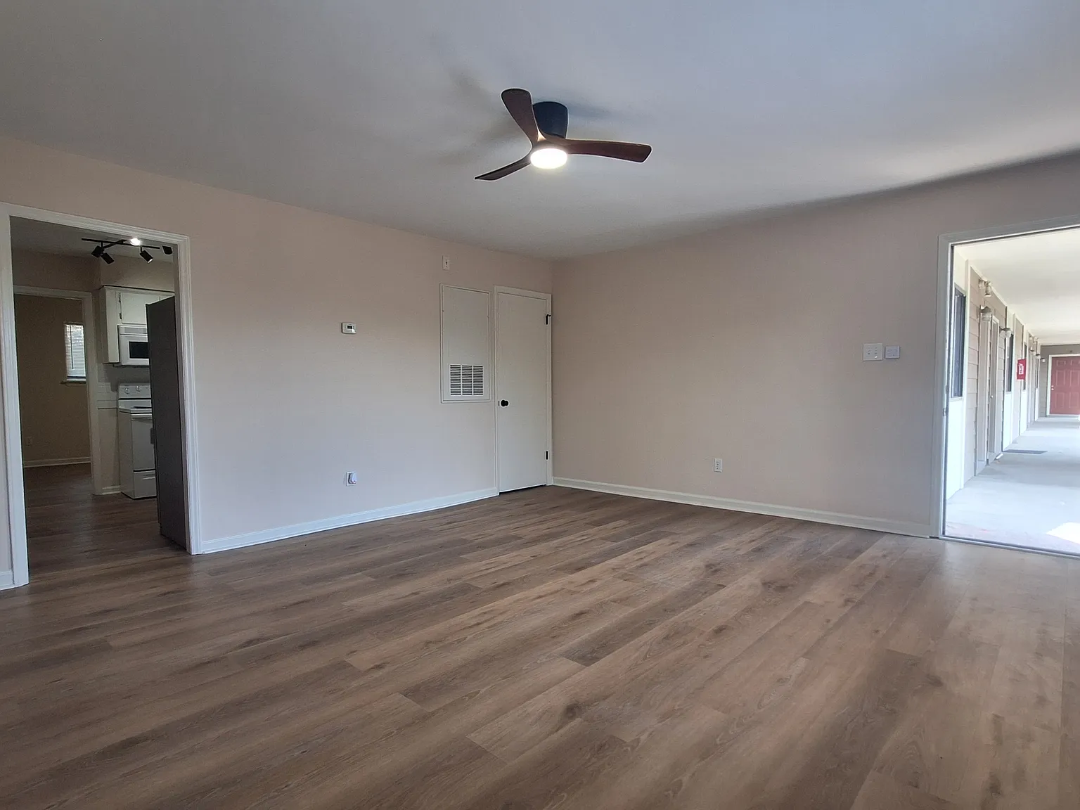 1 bed, 665 sqft, $1,350 — Photo 4