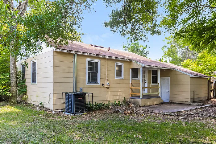 980 McTyre Ct — Photo 14