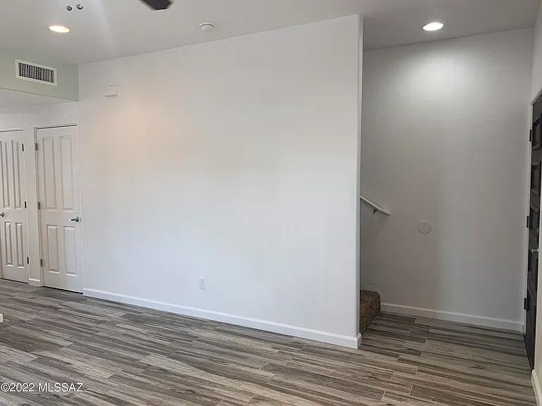 1741 E Hedrick Dr — Photo 6