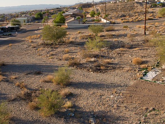 2nd image of 786 Desert View Dr Lot 23
