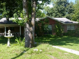 194 Apache, Onalaska, TX 77360