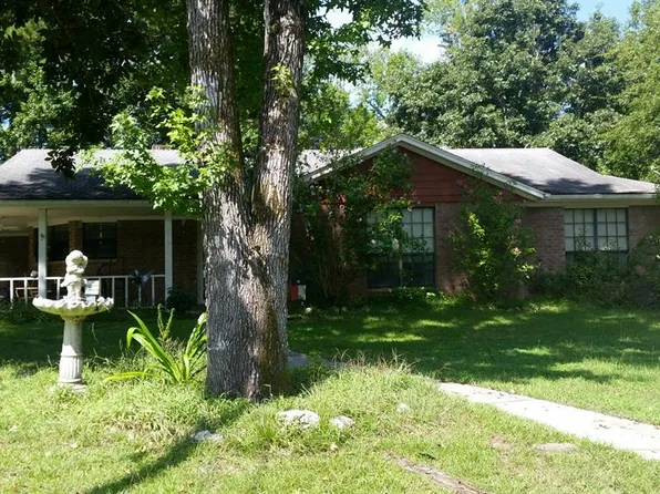 194 Apache, Onalaska, TX 77360