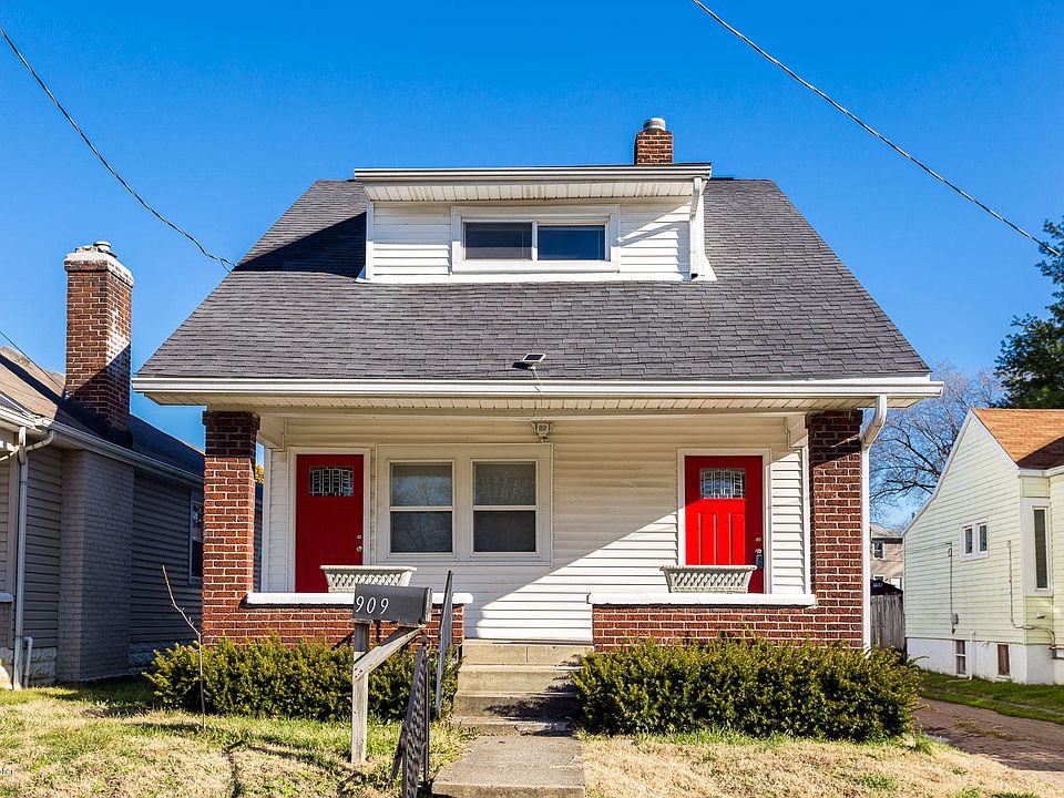 1st image of 909 Ash St #2