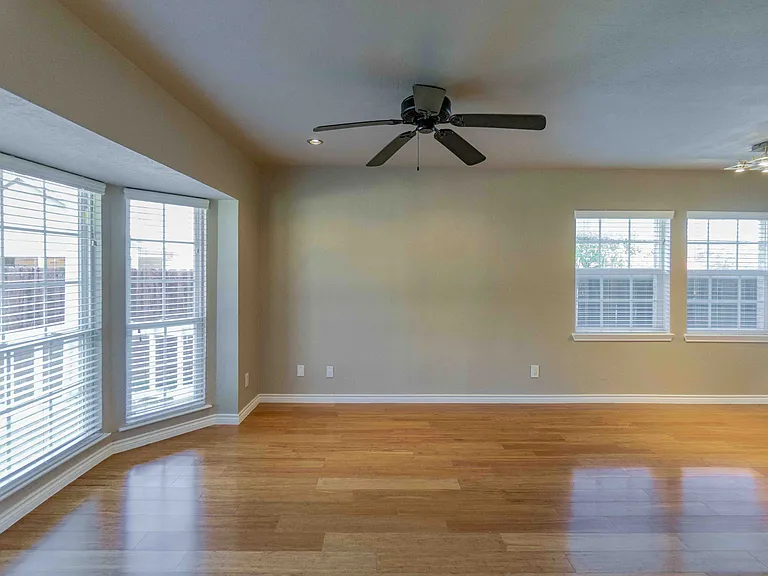 821 Pavillion St #101 — Photo 34