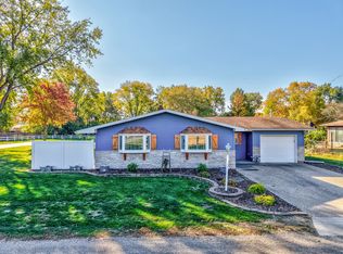 605 Pine Tree Rd, Streator, IL 61364