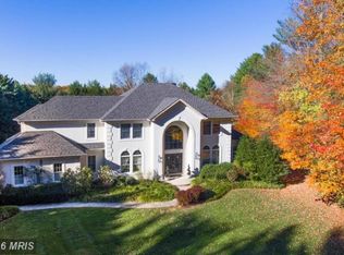 2 Alterwood Ln, Owings Mills, MD 21117