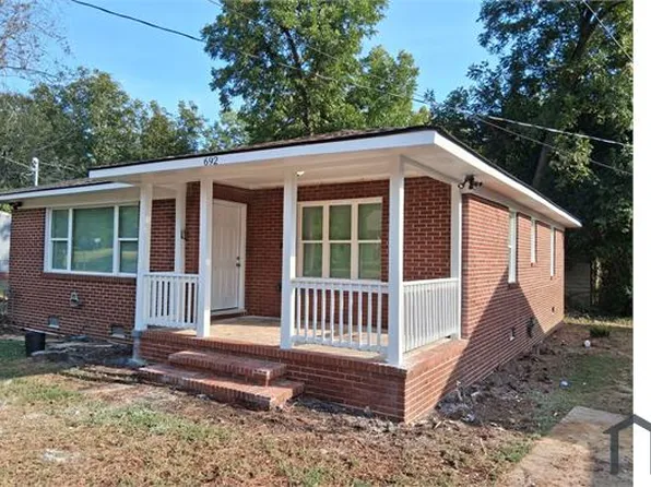 692 Villa Crest Ave, Macon, GA 31206