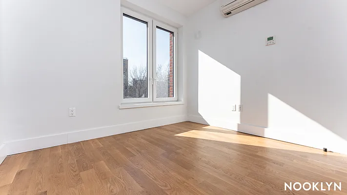Rented by Nooklyn NYC LLC | media 38