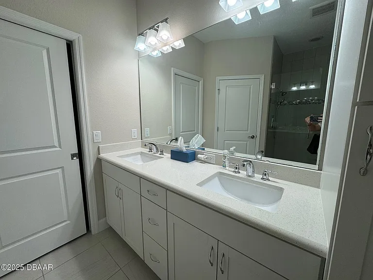 1016 Sea Shell Ct — Photo 8