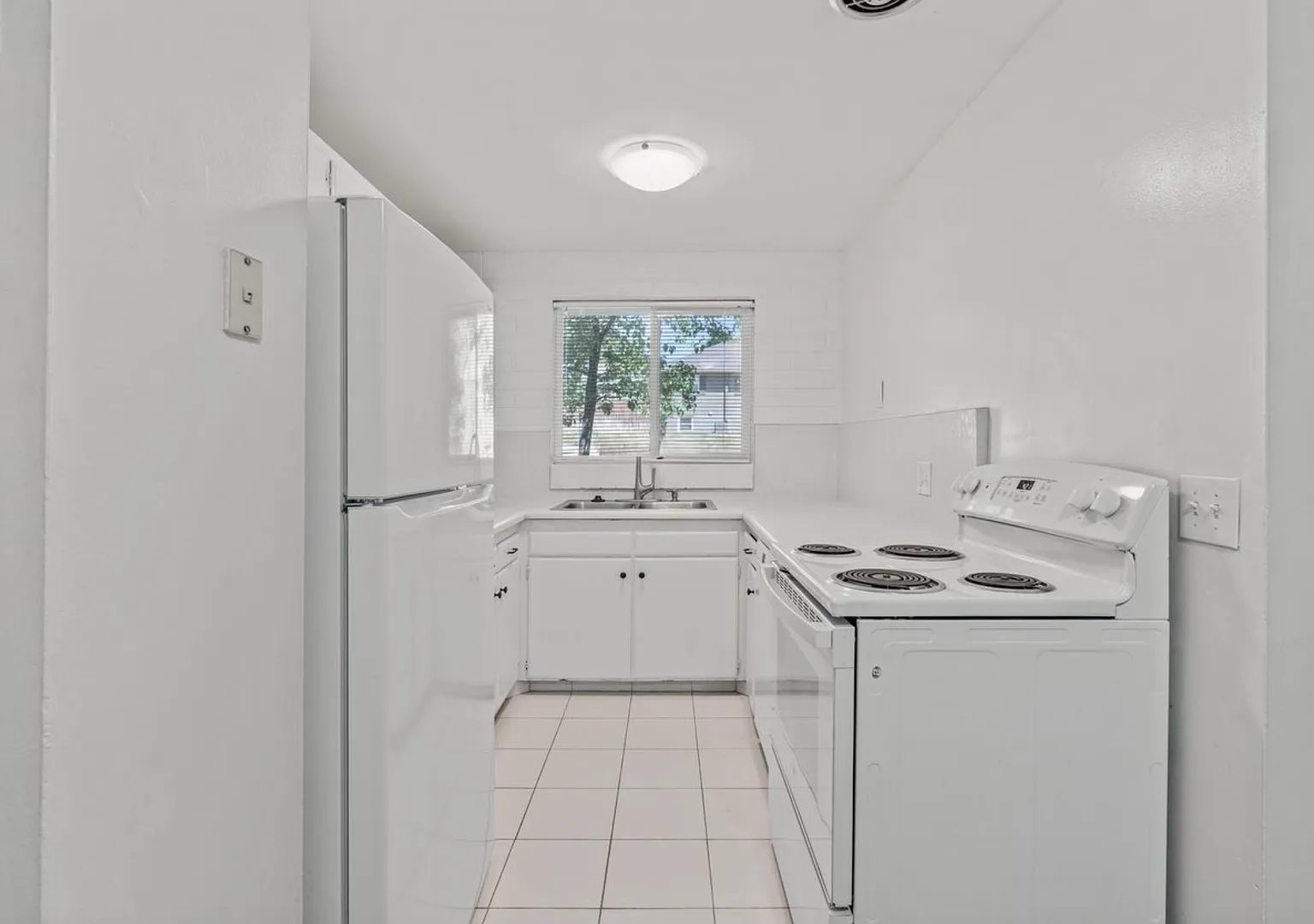 K Street Apartments — Photo 4