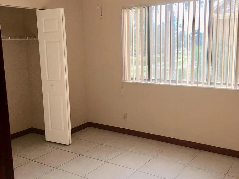 139 Sparrow Dr #1A — Photo 15