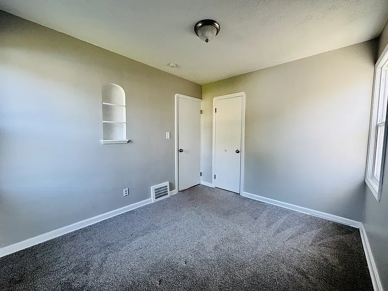 4365 W 146th St — Photo 5