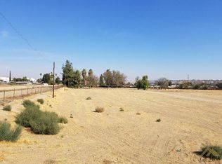 828 Iris St, Bakersfield, CA 93308