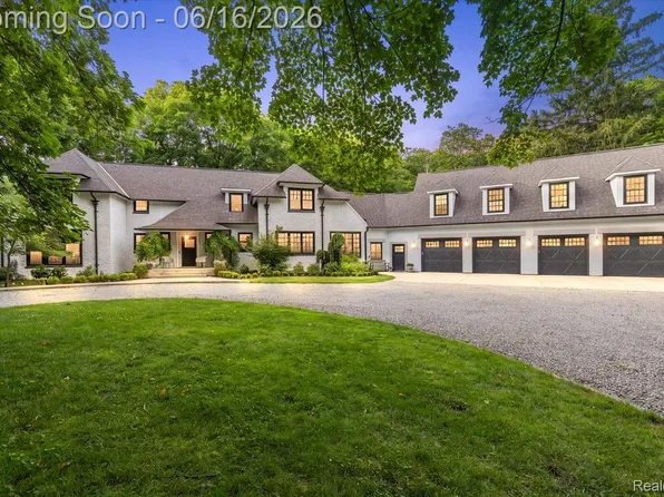 31505 Kennoway Ct, Beverly Hills, MI 48025